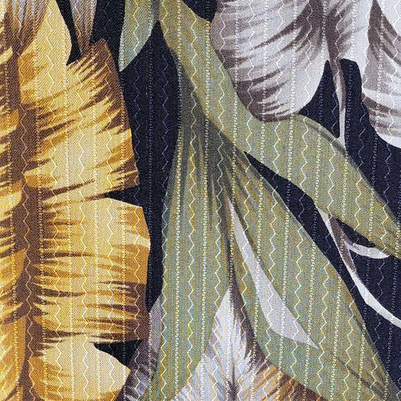 Jos A Bank 100% Silk Hawaiian Shirt XL Floral Tropical Short Sleeve Casual Vacy - Picture 4 of 11